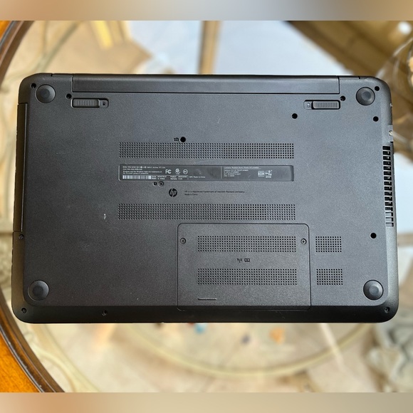 HP WINDOWS 8 LAPTOP- 17” Touchscreen Laptop- Includes Charger and Free Case - Picture 10 of 14